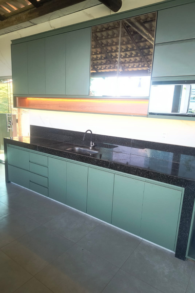 Cozinha verte armarios suspensos
